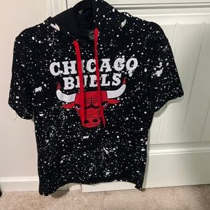 CHICAGO BULLS SHORT SLEEVE HOODIE